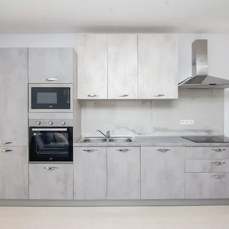 With Parking Space - 24331 Appartement Vir