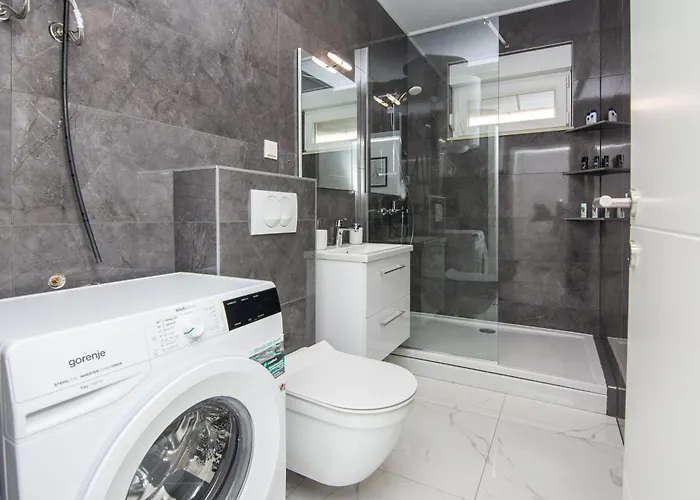 Appartement With Parking Space - 24331 Vir