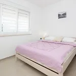 With Parking Space - 24331 Appartamento Vir