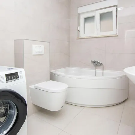 With Parking Space - 24331 * Vir